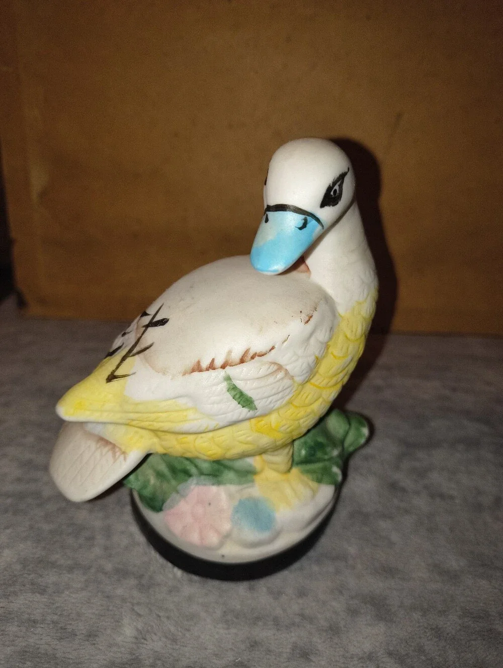 Decorative Yellow & White Ceramic Bird Figurine - Pets Bird